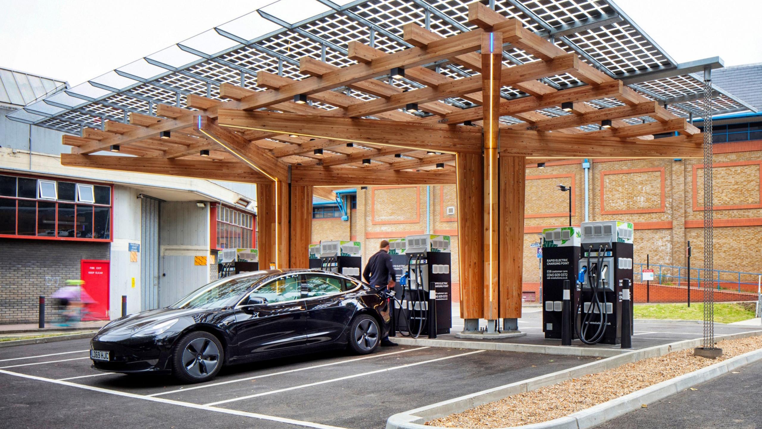 E-Tankstelle-London-2 E-Tankstelle-London-2